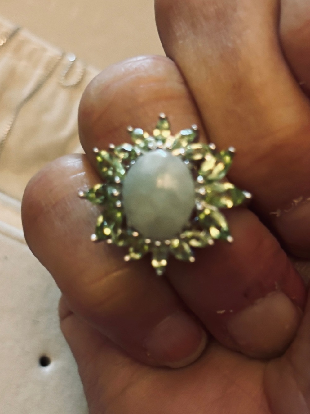 Vintage Green Jade & Peridot 925  Sterling Silver Cluster Ring

Sz.7???

 $110